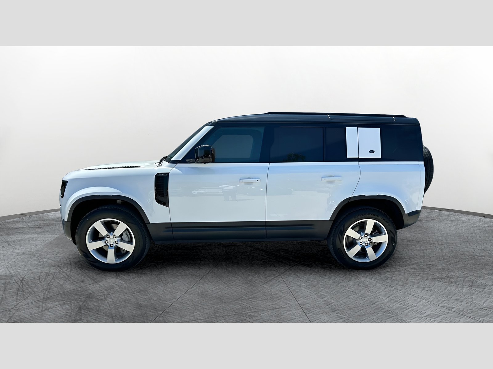 DEFENDER SE
3.0P 400 KM MHEV AUTO AWD