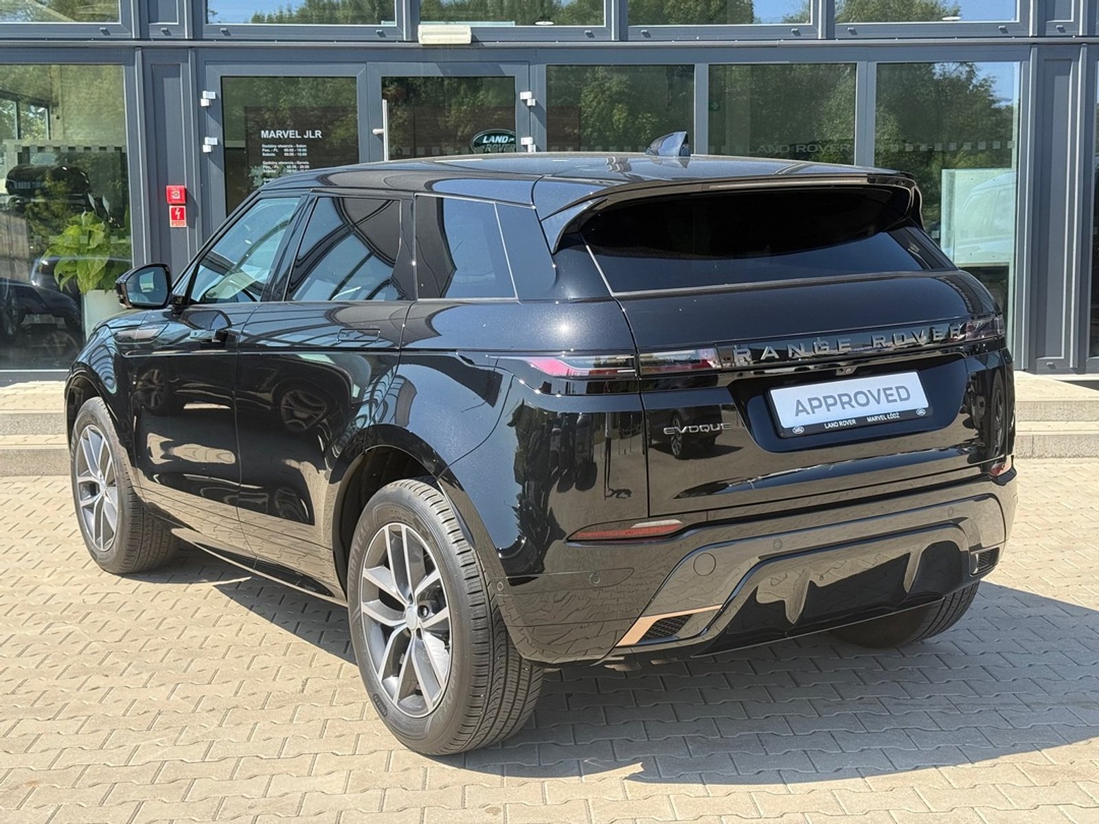 Dynamic SE D200
2,0L Diesel Ingenium (204KM), Skrzynia automatyczna, Napęd AWD