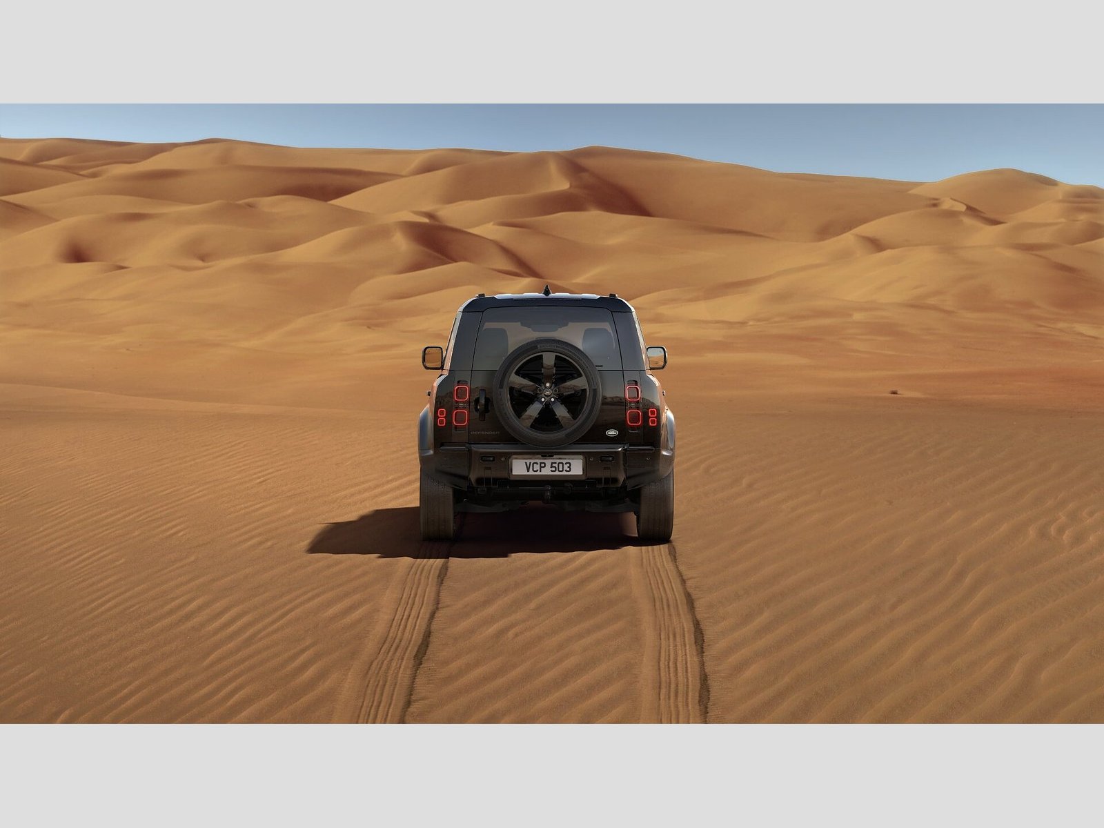 DEFENDER X-DYNAMIC SE
2.0P 300 KM AUTO AWD