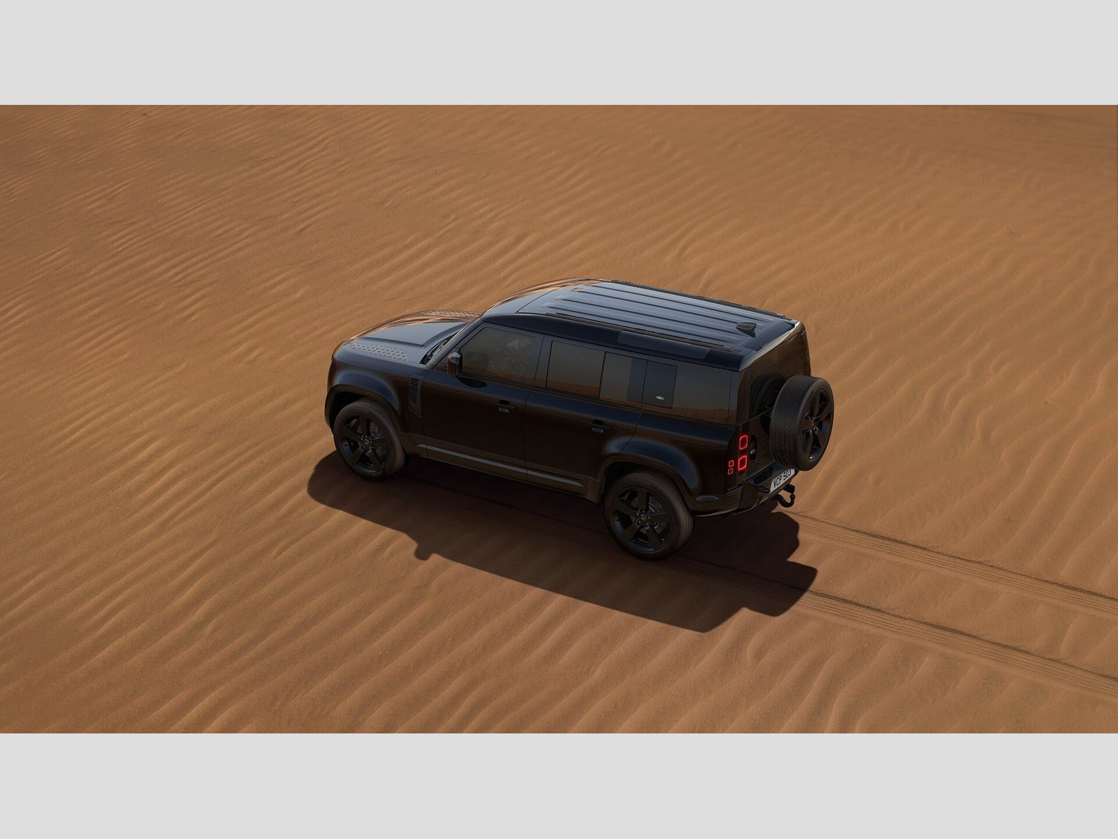 DEFENDER X-DYNAMIC SE
2.0P 300 KM AUTO AWD