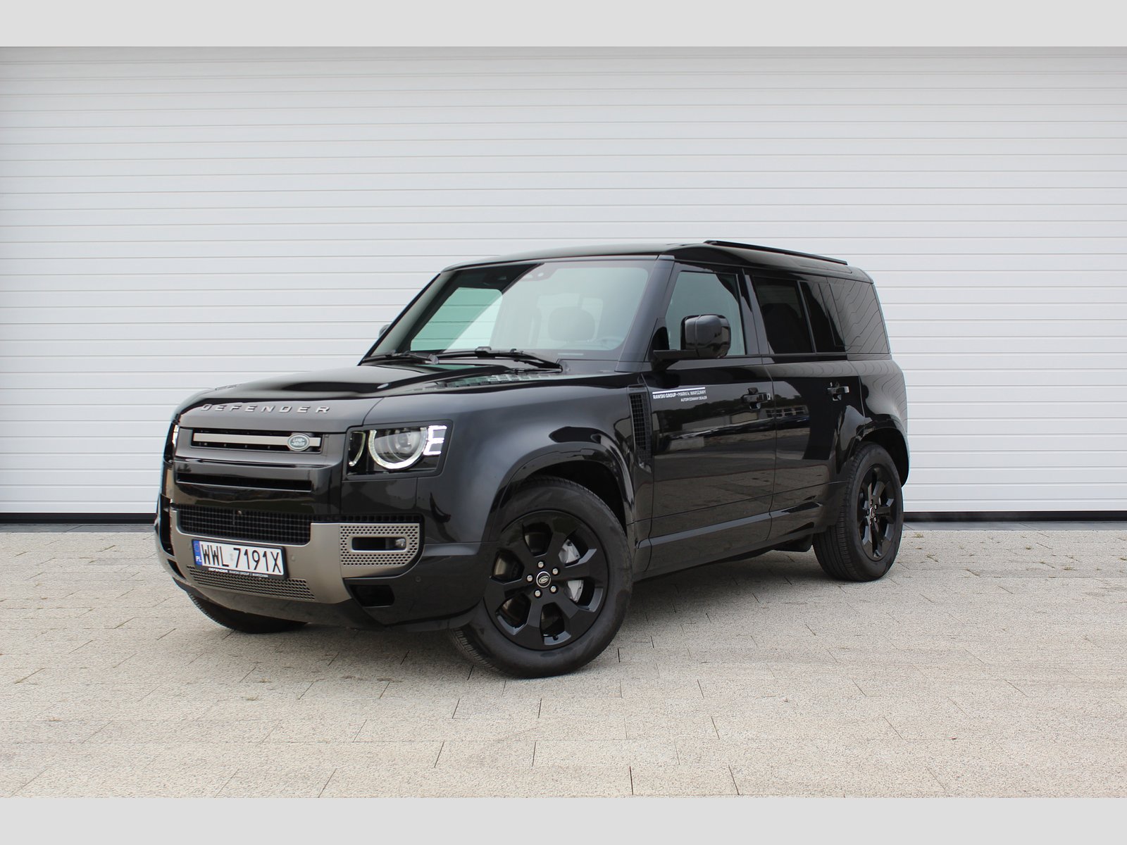 Land Rover Defender 110