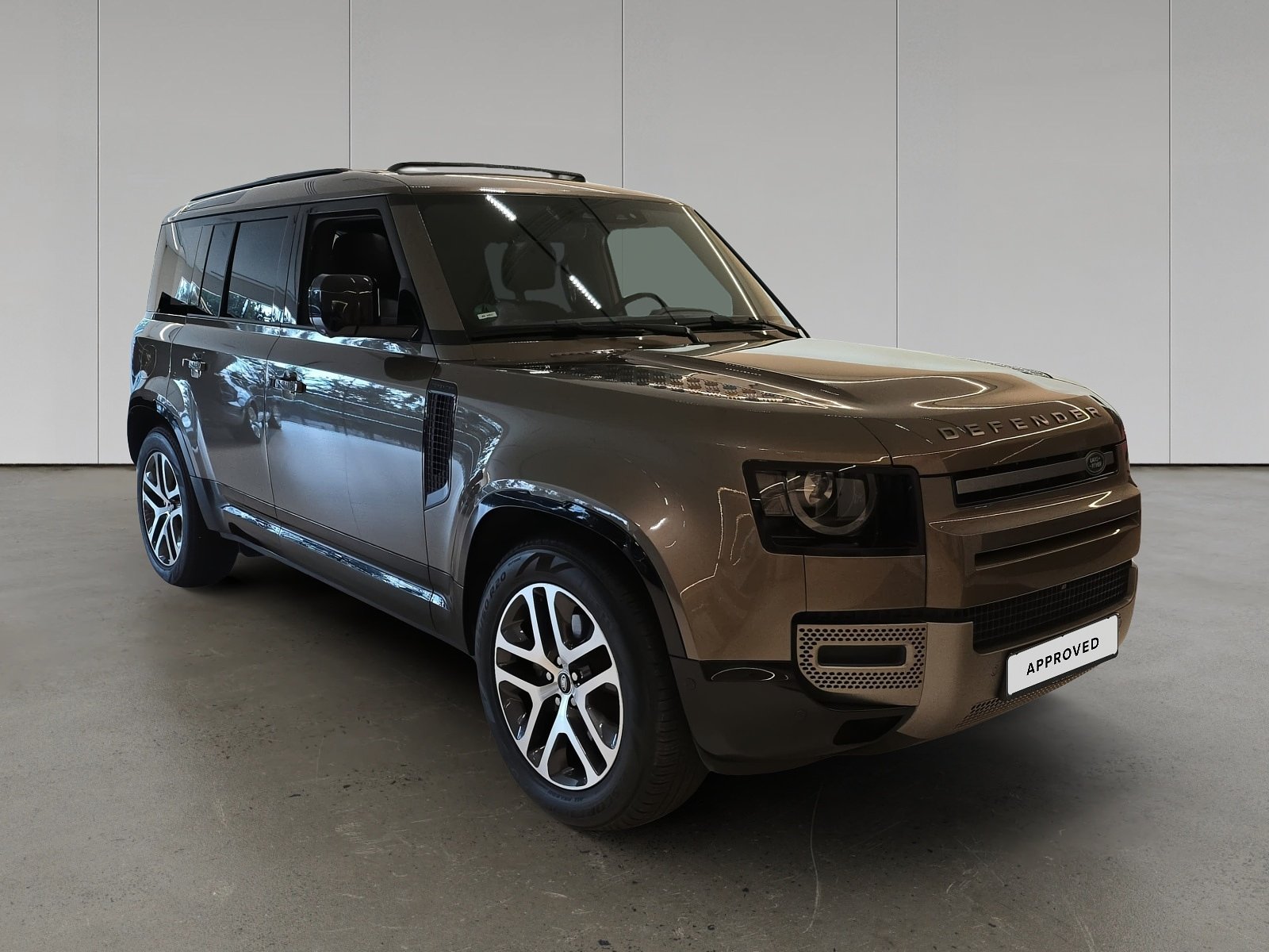 DEFENDER X-DYNAMIC SE
3.0D 250 KM MHEV AUTO AWD