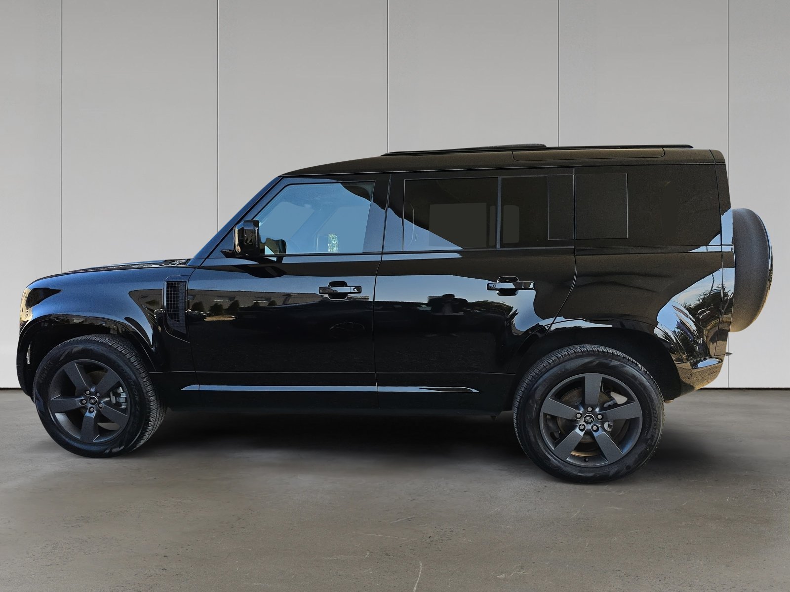 DEFENDER X-DYNAMIC HSE
3.0D 250 KM MHEV AUTO AWD