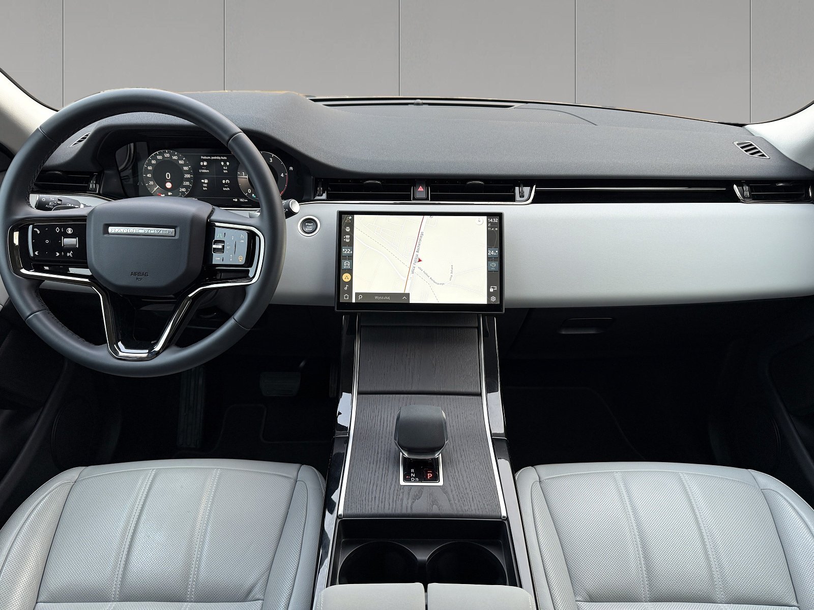 EVOQUE S D200
2,0L Diesel Ingenium (204KM), Skrzynia automatyczna, Napęd AWD