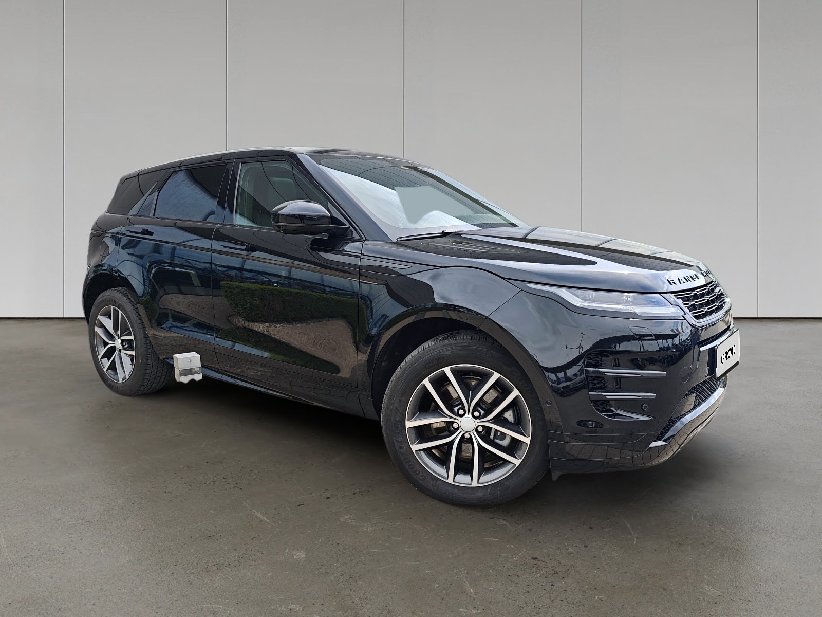 Dynamic SE D200
2.0L Diesel Ingenium (204KM), Skrzynia automatyczna, Napęd AWD